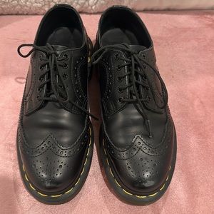 Dr. Martens 3989 Yellow Stitch Oxfords SIZE US6